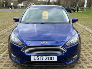 FORD FOCUS 1.0T ECOBOOST ZETEC EDITION HATCHBACK 5DR PETROL MANUAL EURO 6 S S... image 3