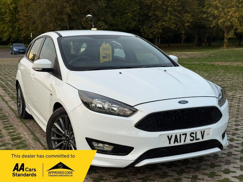 2017 FORD FOCUS 1.0T ECOBOOST ST LINE HATCHBACK 5DR PETROL MANUAL EURO 6 S S... photo