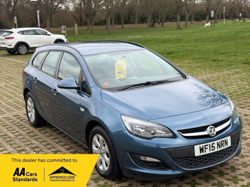 2015 2015 Vauxhall Astra 1.6i Design Sports Tourer 5dr Petrol Auto Euro 6 (115 ps) £5,050 71 photo