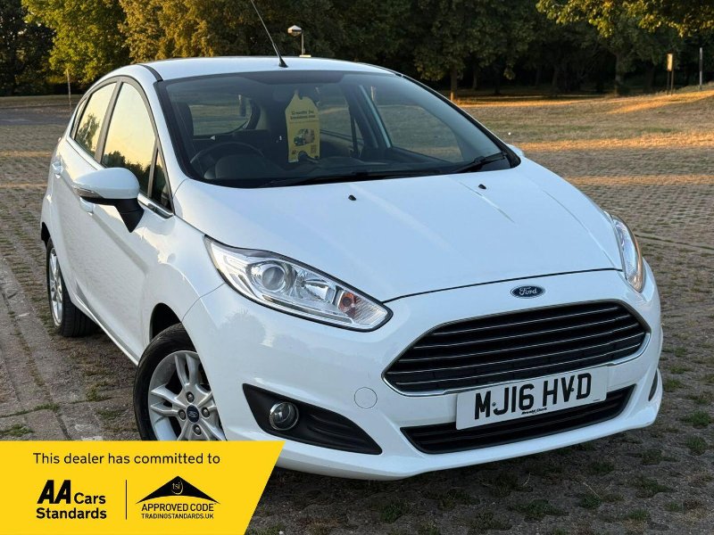 2016 FORD FIESTA 1.25 ZETEC HATCHBACK 5DR PETROL MANUAL EURO 6 82 PS 5,950 74... photo